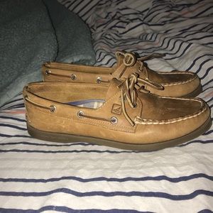 Sperry boat shoes
